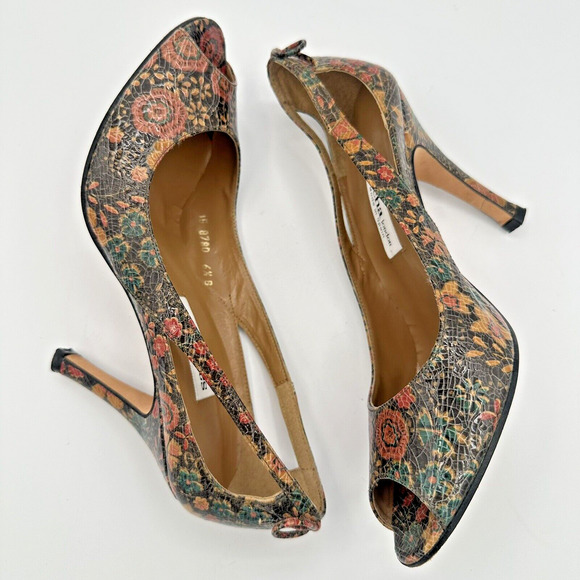 Sacha London Floral Embossed Leather Peep Toe Heels Womens 6.5 Preppy Minimalist - Picture 8 of 11